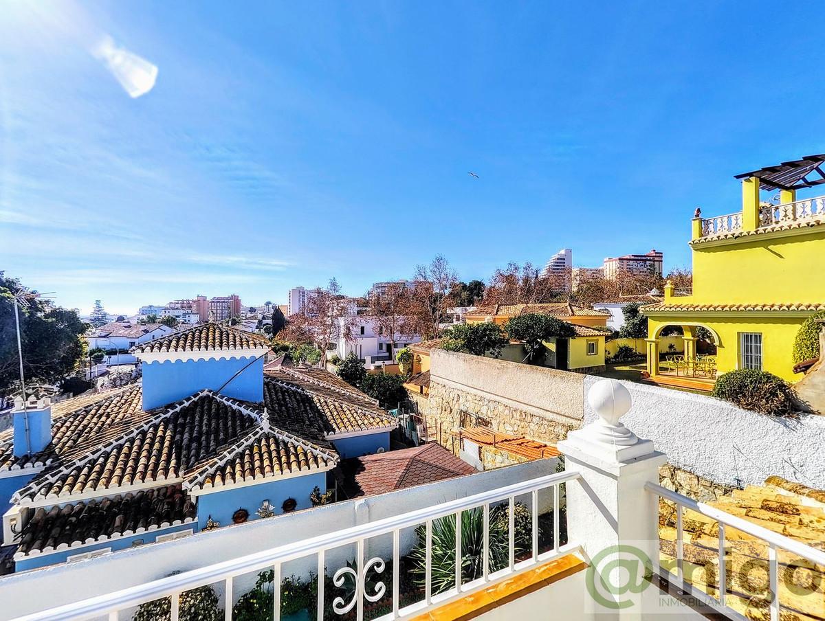 Venta de villa en Benalmadena Costa