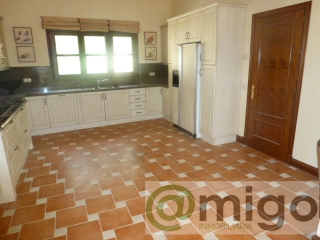 Продажа от

 Виллa на Marbella