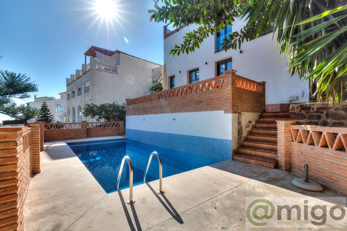 Venta de villa en Benalmadena