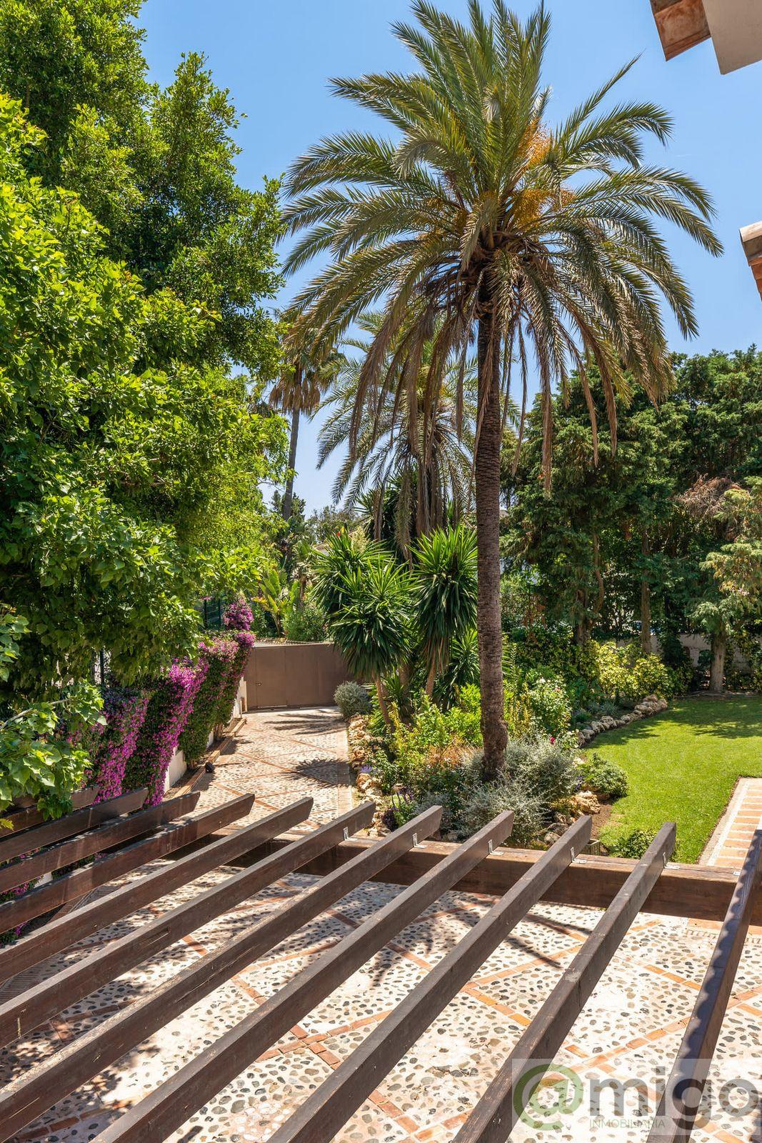 For sale of villa in Marbella