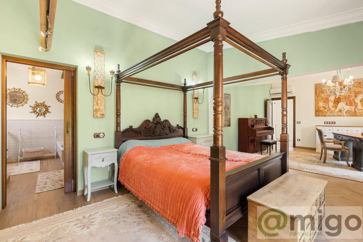 For sale of villa in Marbella