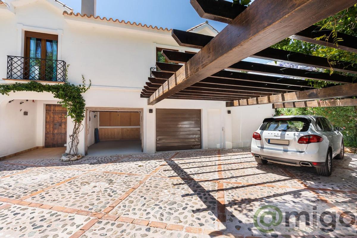 For sale of villa in Marbella