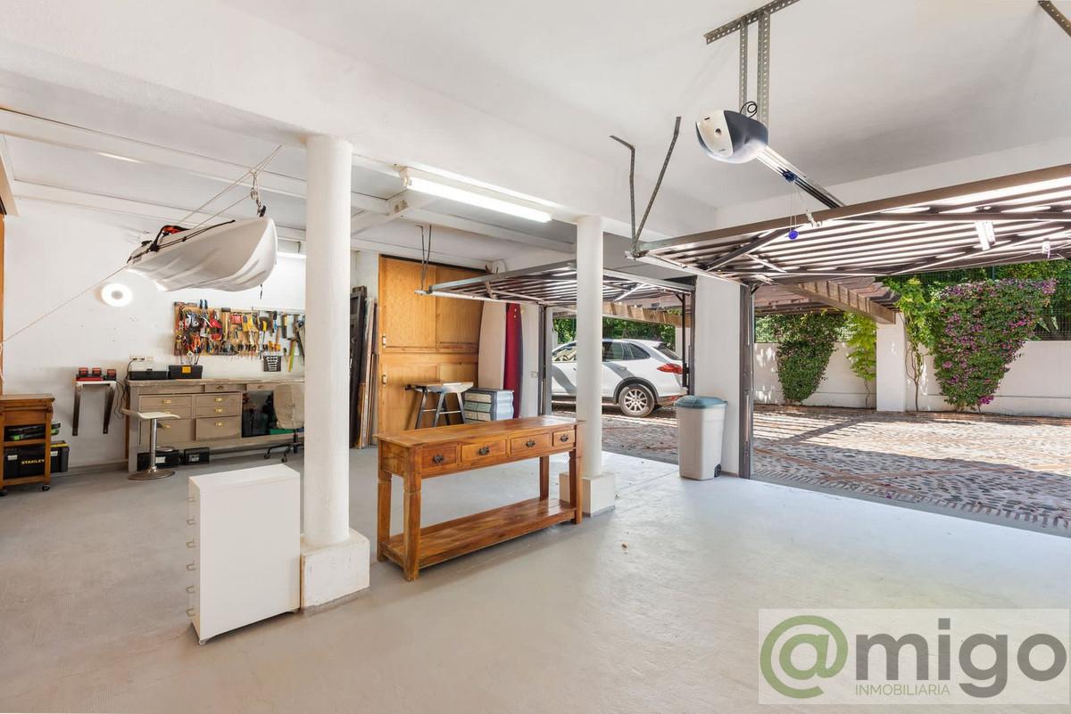 For sale of villa in Marbella