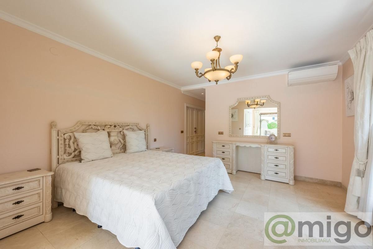 Venta de villa en Estepona