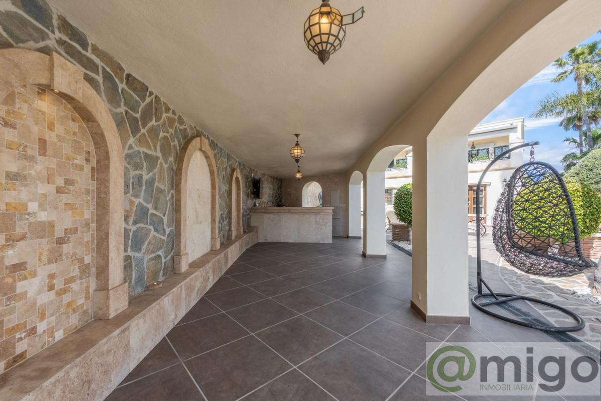 Venta de villa en Estepona