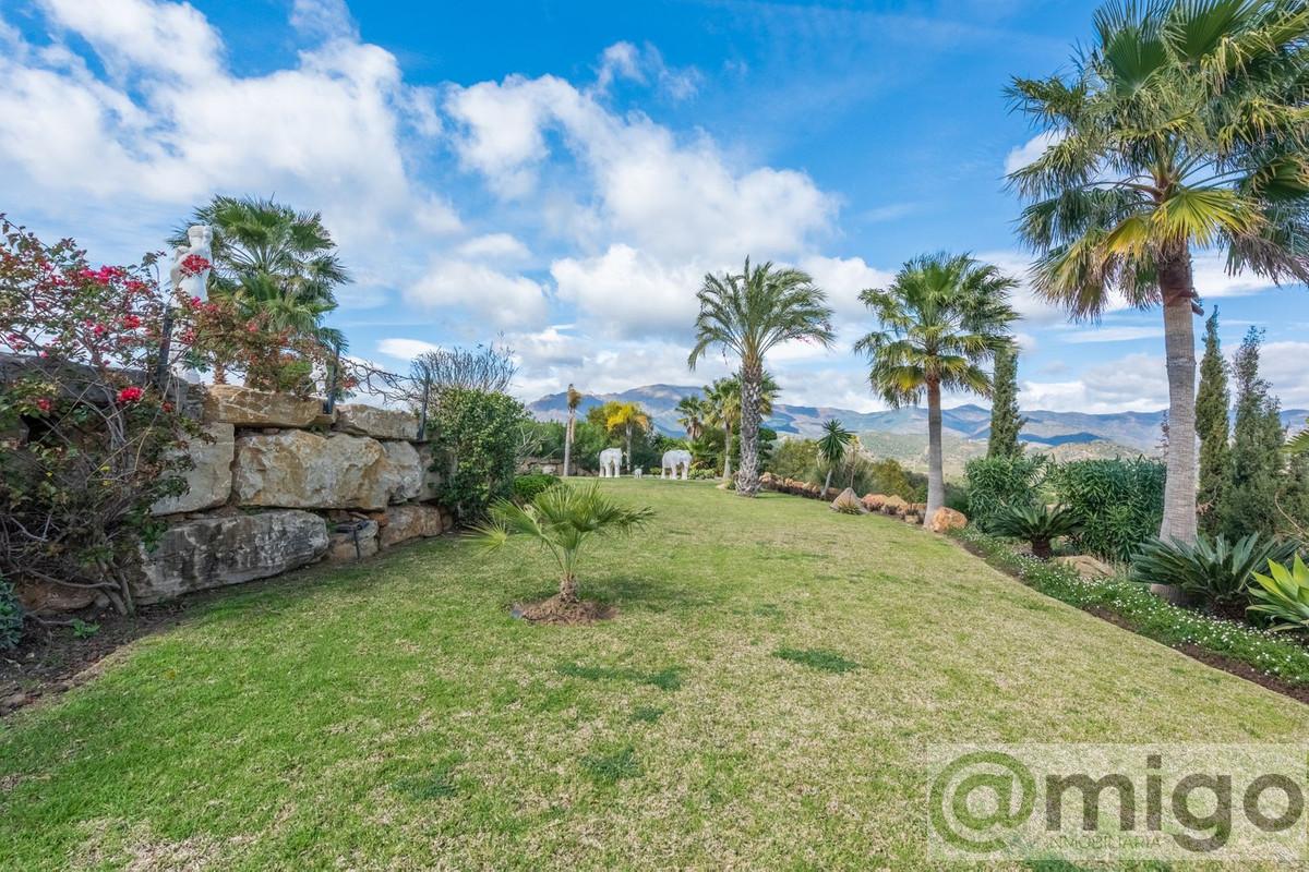Venta de villa en Estepona