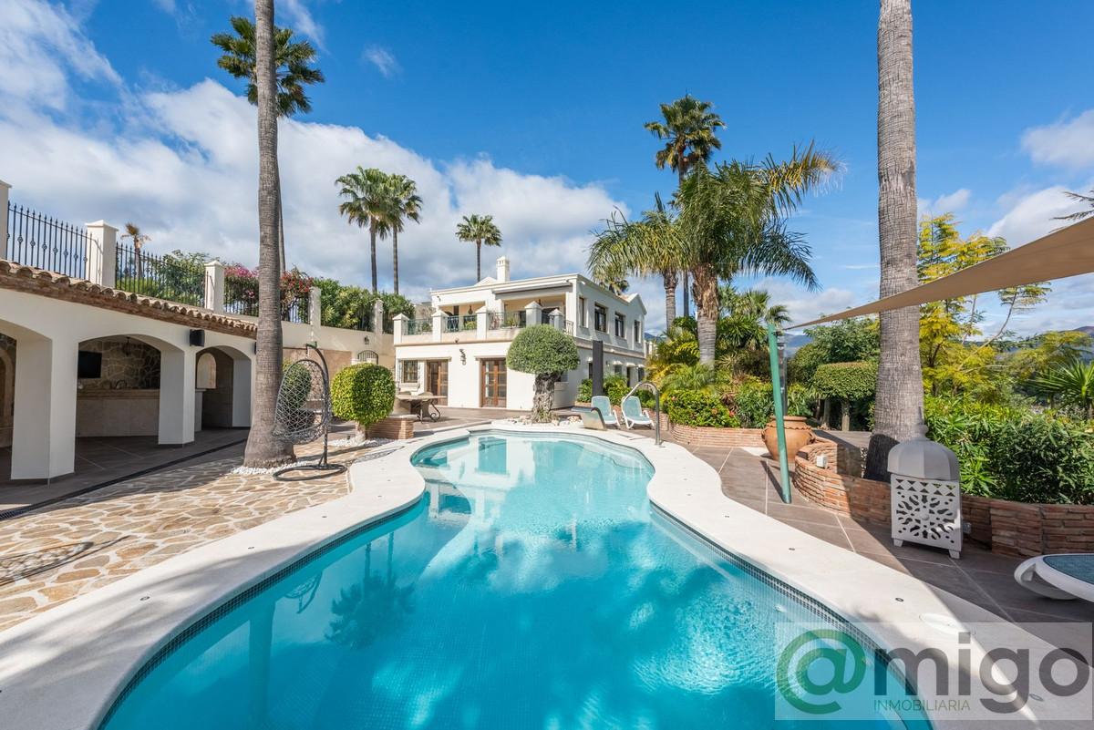 Venta de villa en Estepona