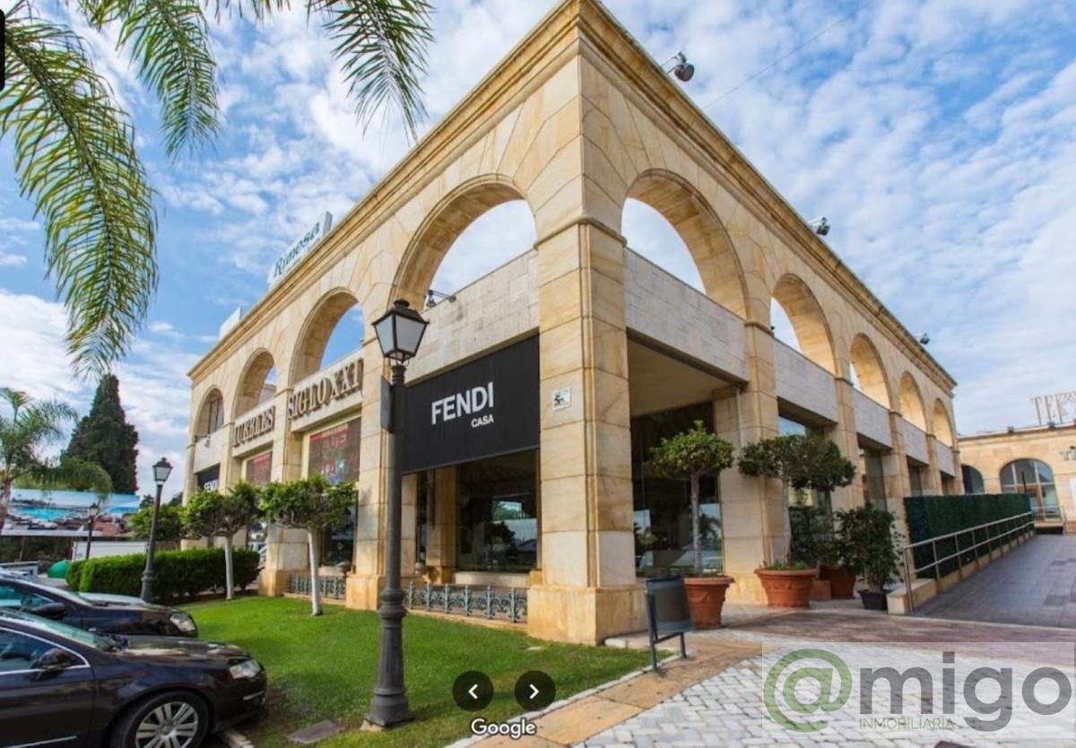 Venta de local en Marbella