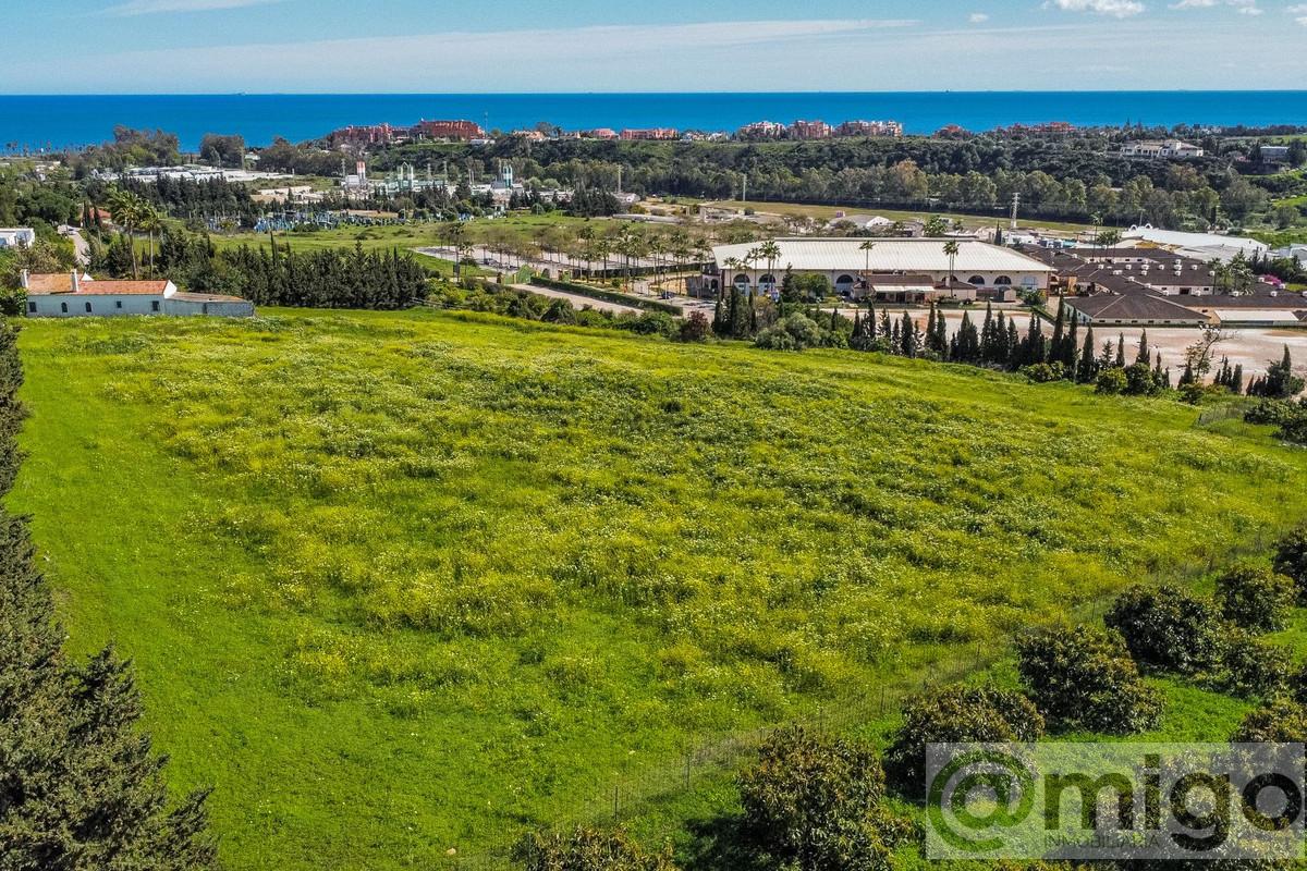 Venta de terreno en Estepona