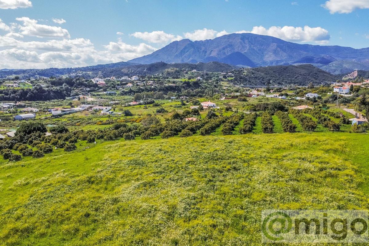 Venta de terreno en Estepona