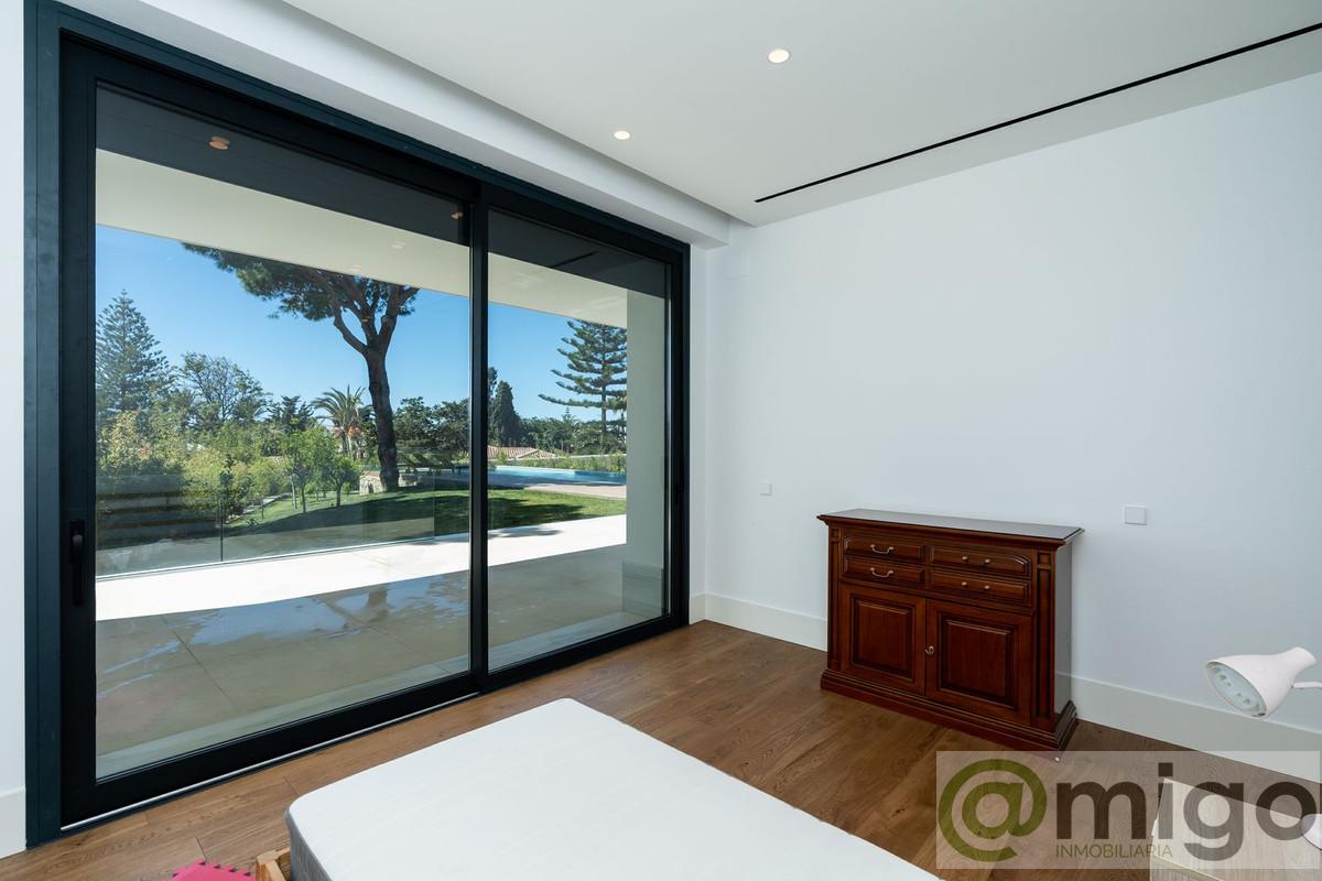 Venta de villa en Marbesa