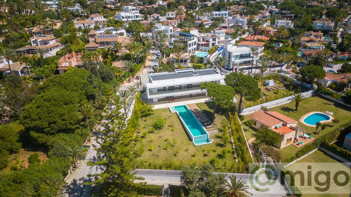 Venta de villa en Marbesa