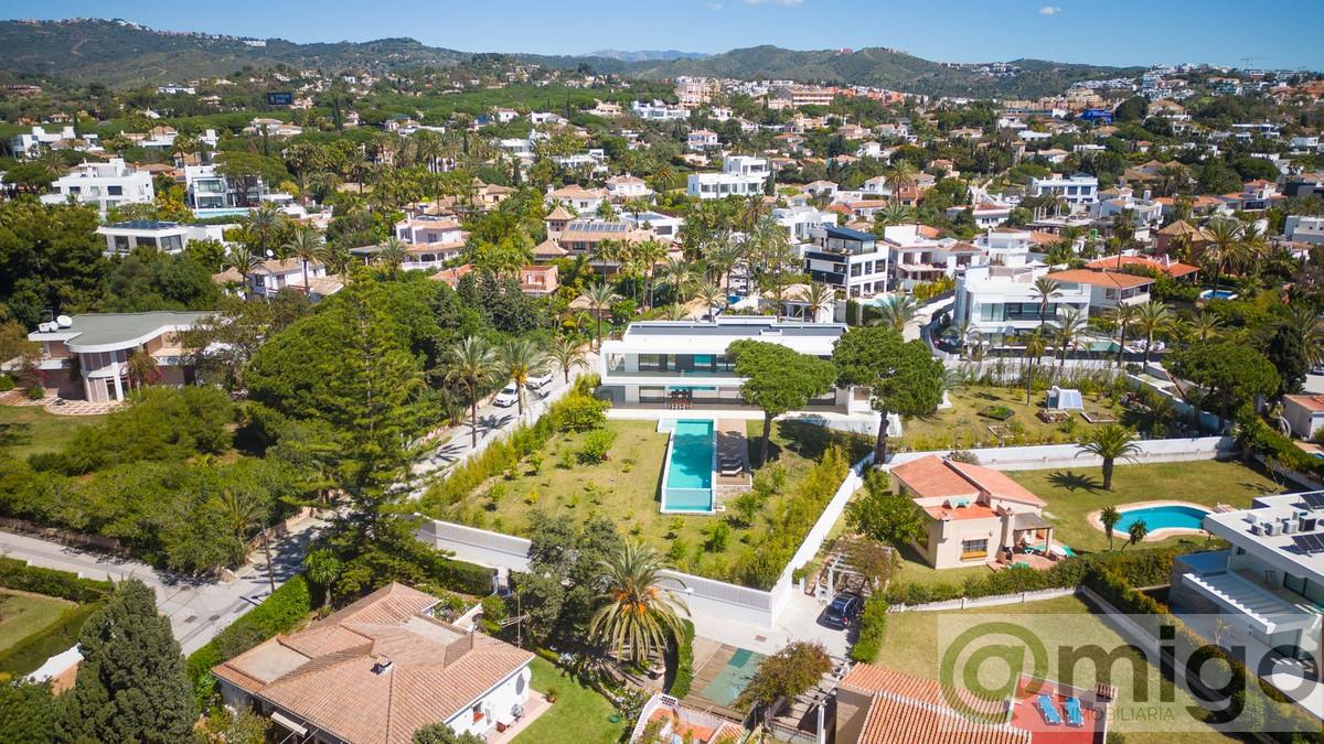 Venta de villa en Marbesa