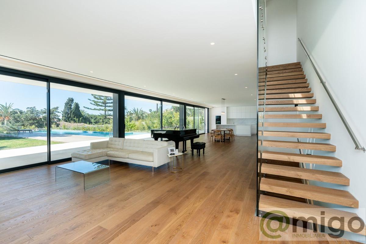 Venta de villa en Marbesa