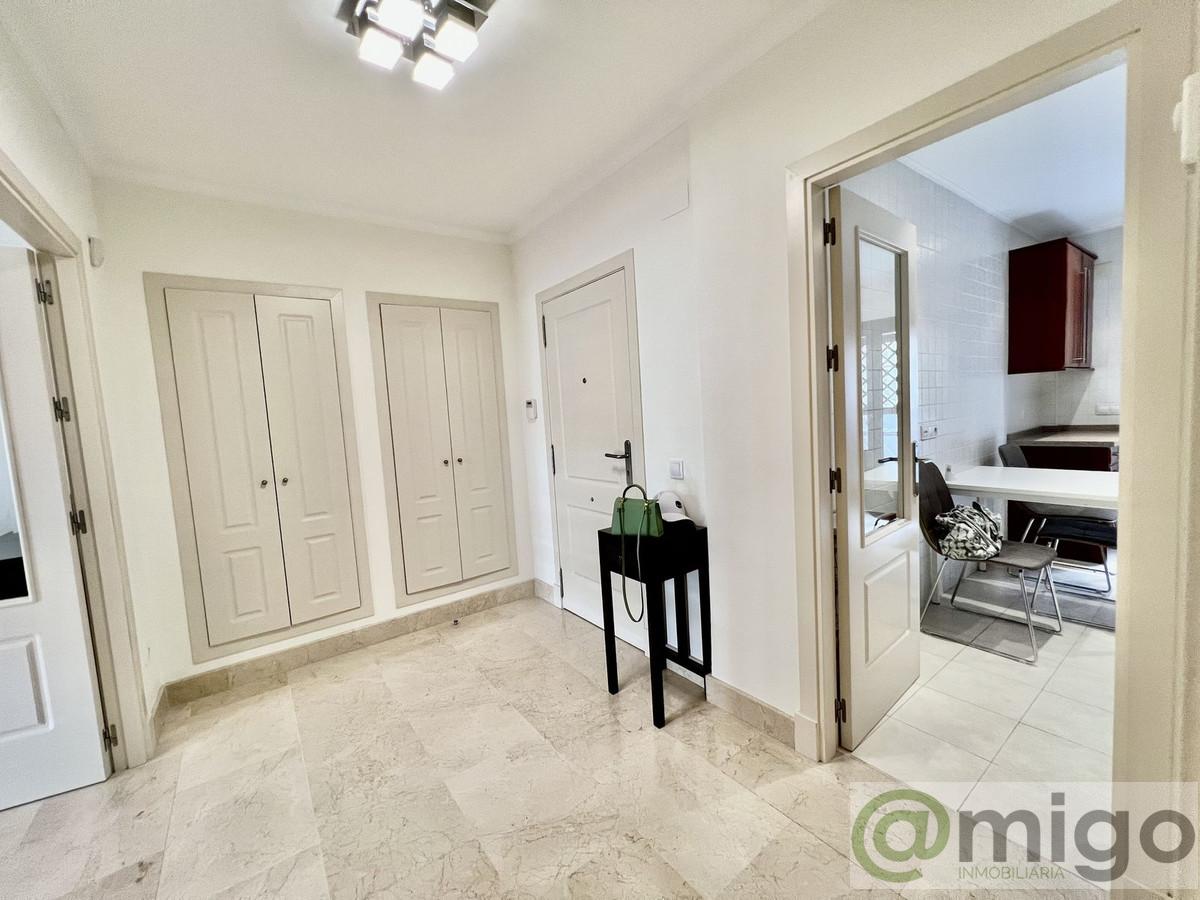 For sale of apartment in Marbella