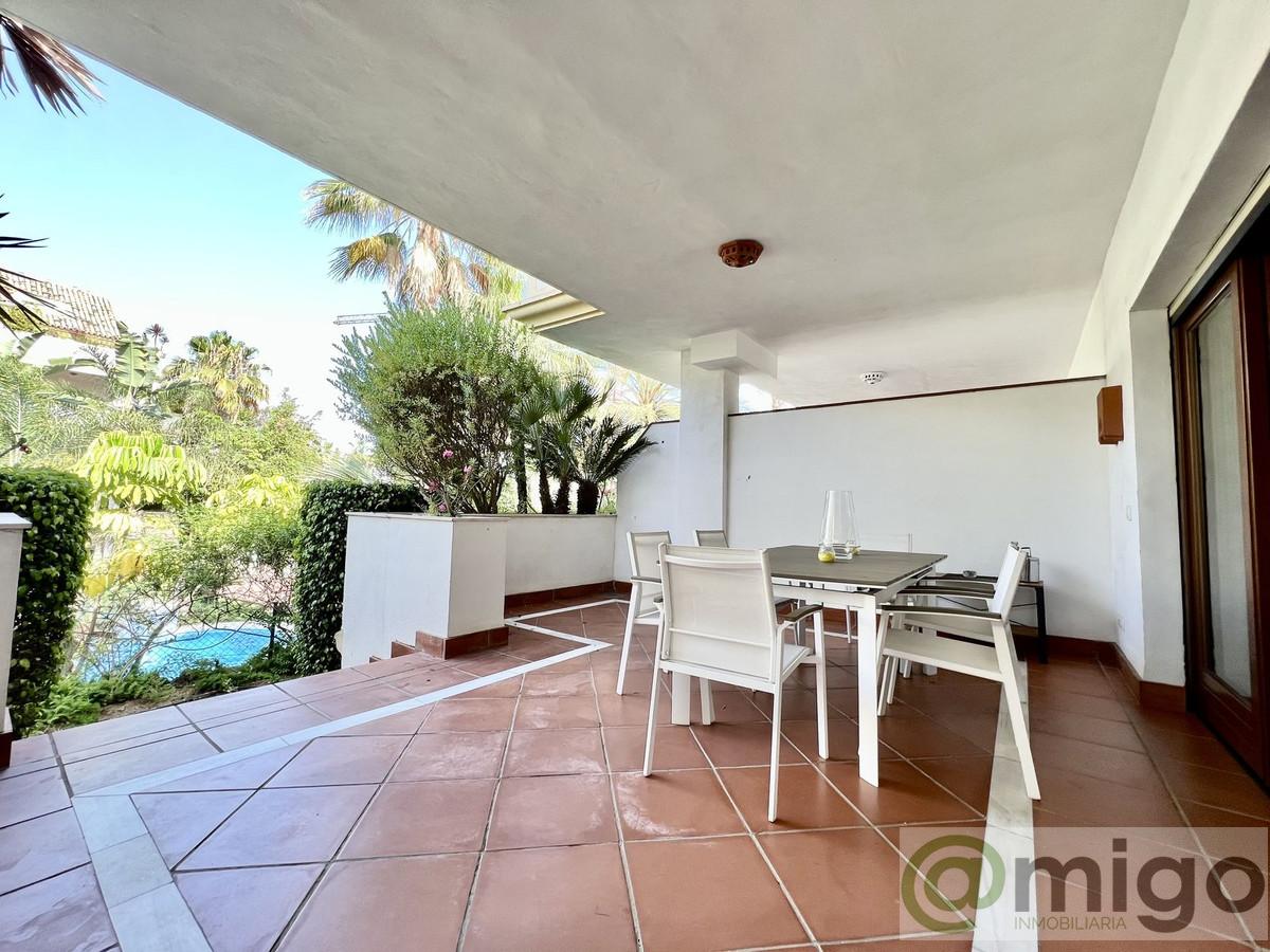 For sale of apartment in Marbella