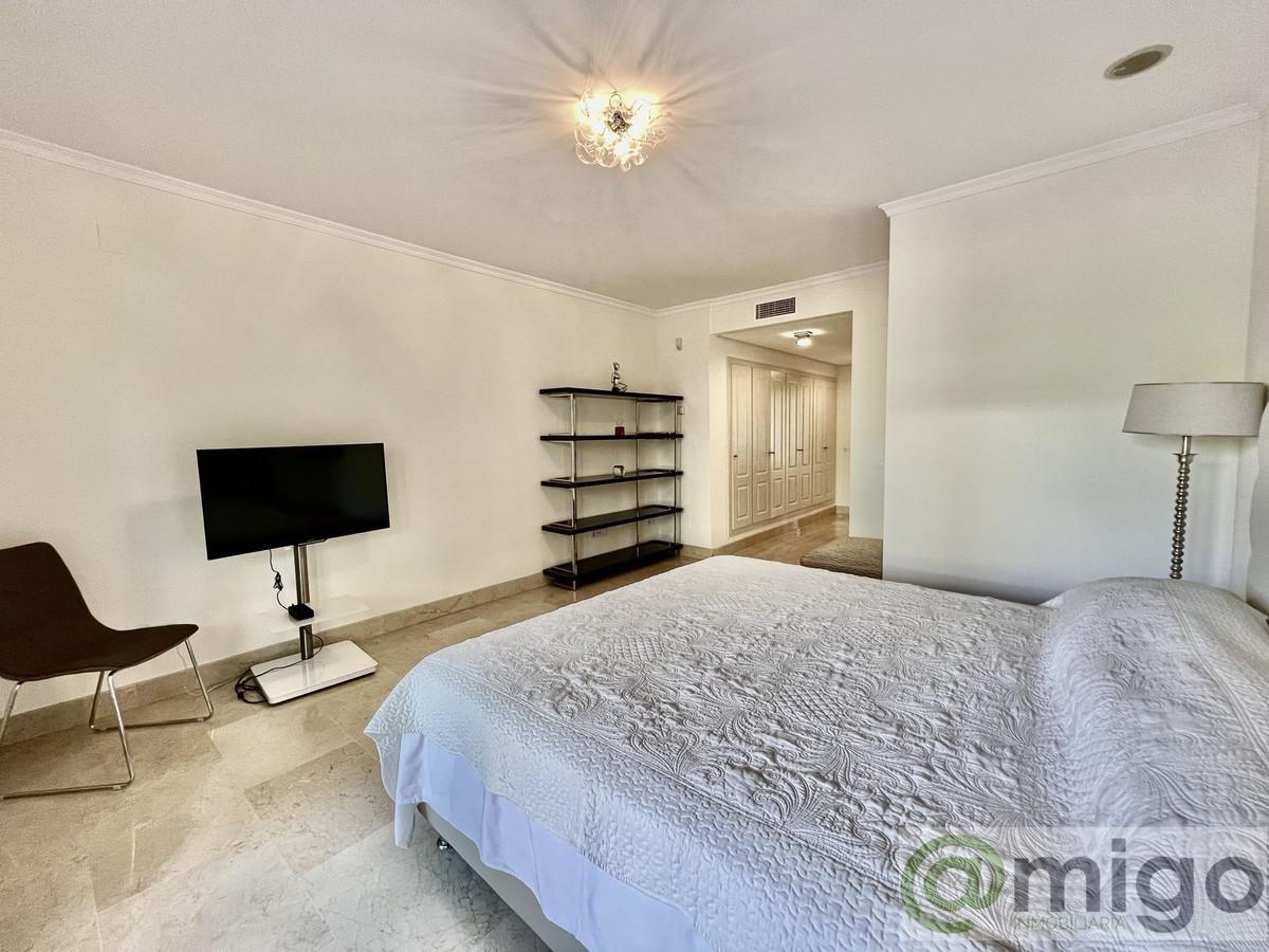 For sale of apartment in Marbella