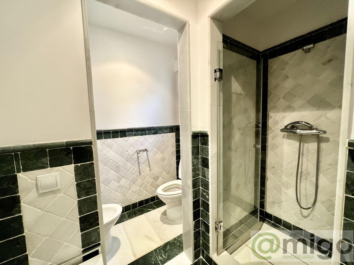 For sale of apartment in Marbella