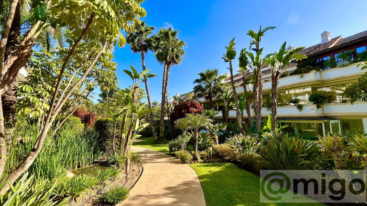 For sale of apartment in Marbella