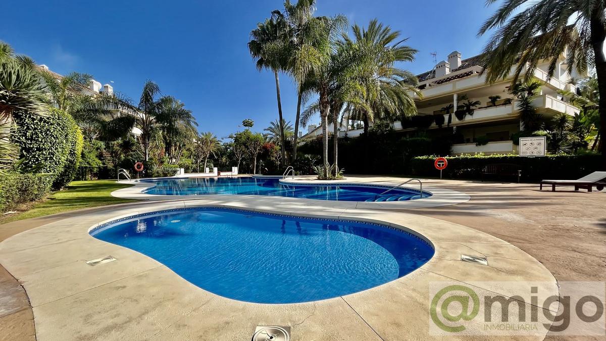 For sale of apartment in Marbella