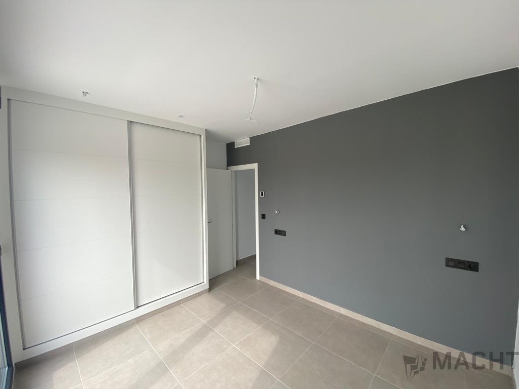 Venta de villa en Los Alcázares