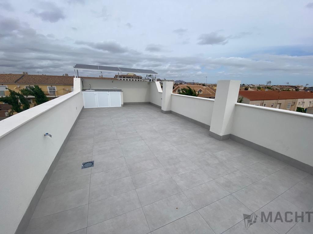 Venta de villa en Los Alcázares