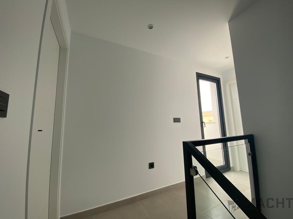 Venta de villa en Los Alcázares