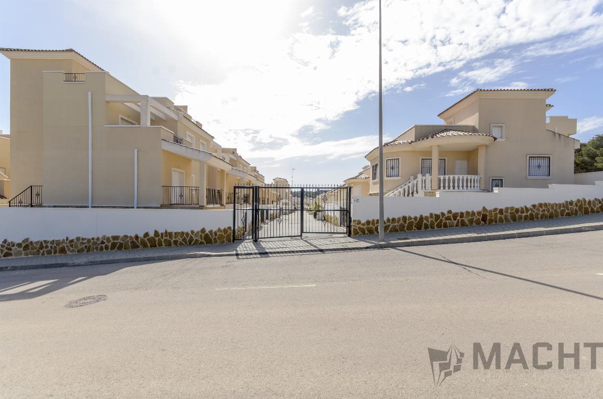 For sale of villa in San Miguel de Salinas