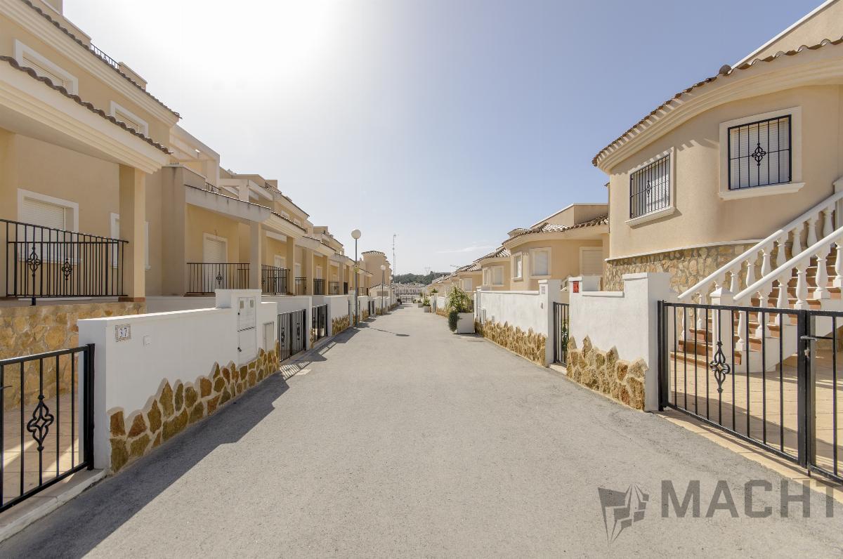 For sale of villa in San Miguel de Salinas