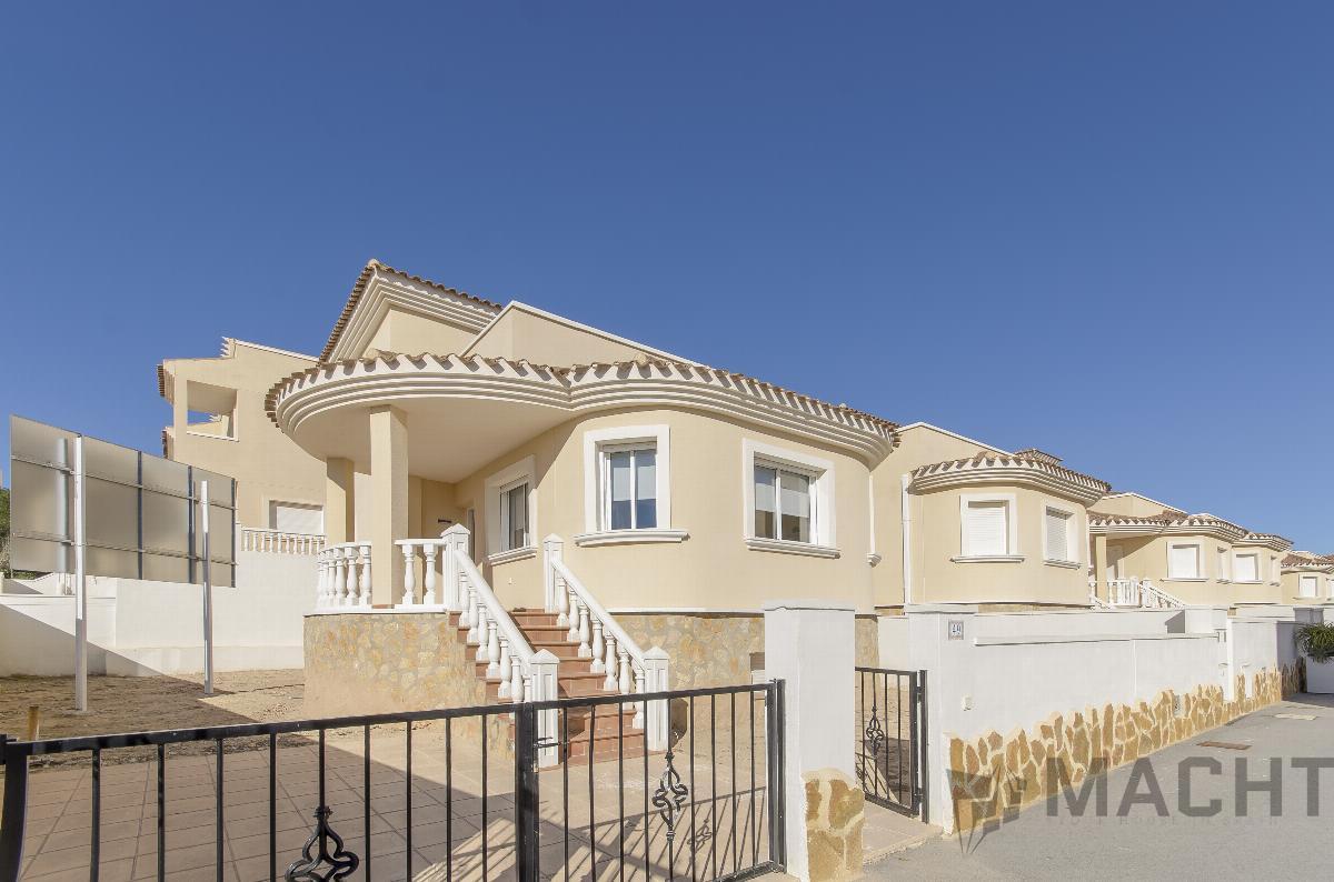 Venta de villa en San Miguel de Salinas