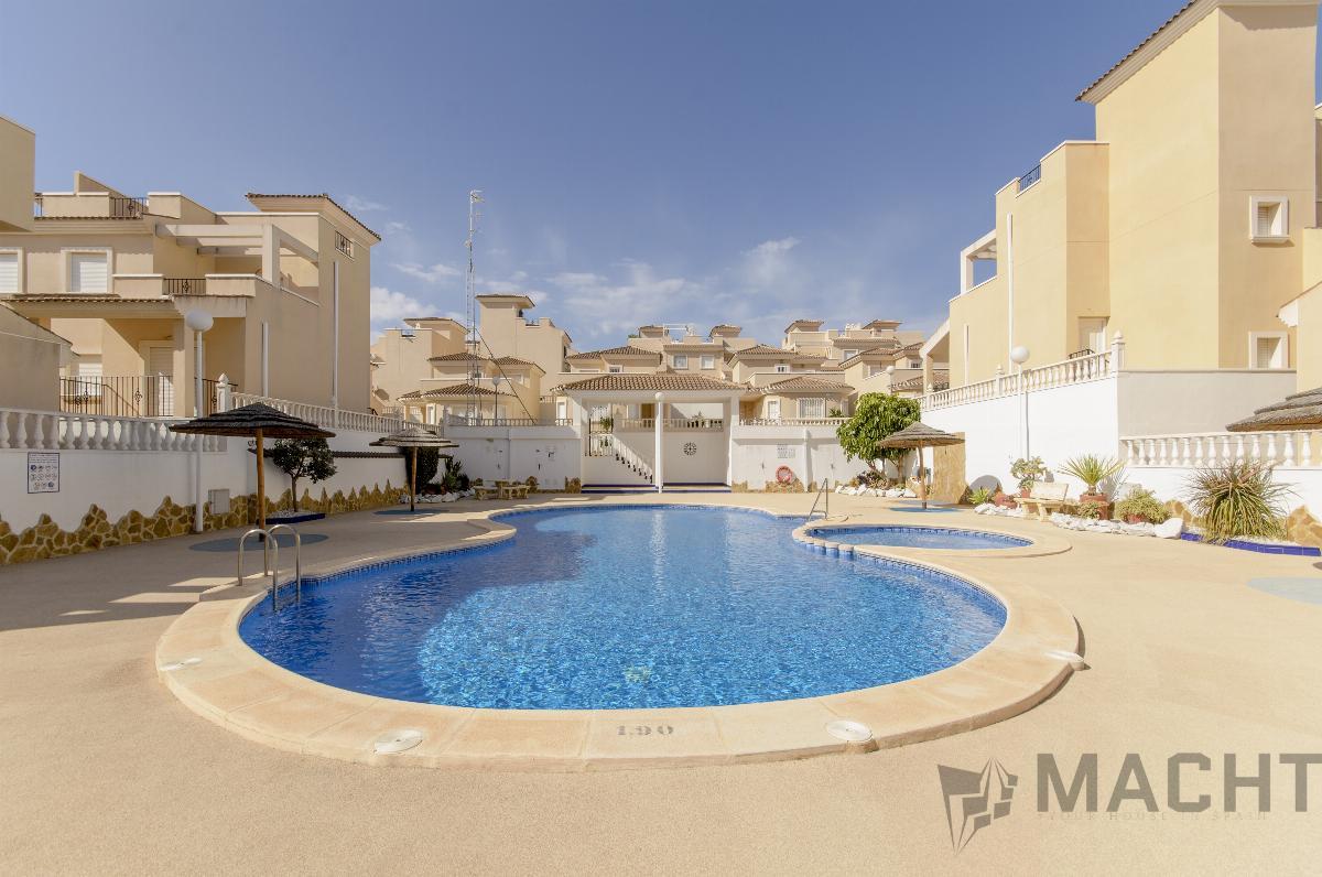 Venta de villa en San Miguel de Salinas
