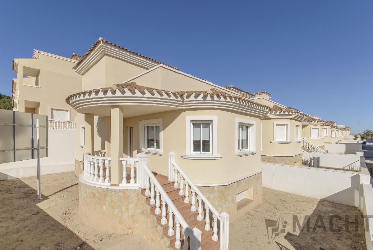 Venta de villa en San Miguel de Salinas