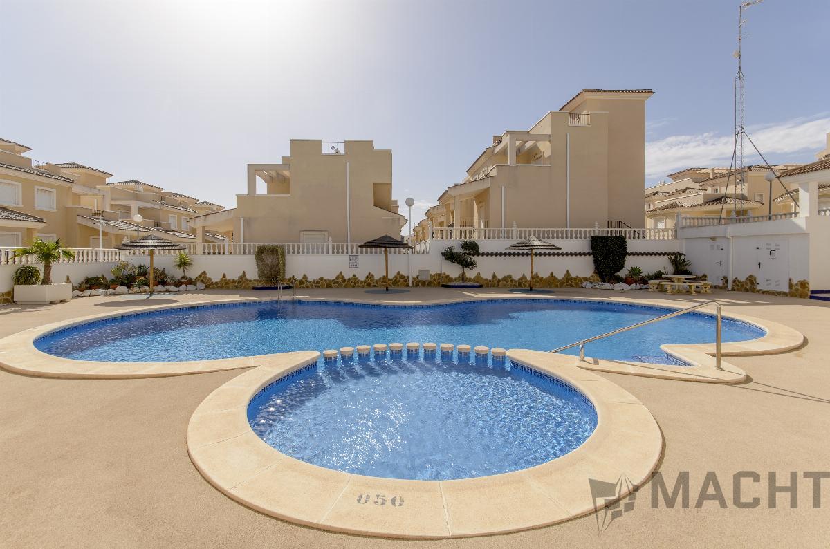 Venta de villa en San Miguel de Salinas