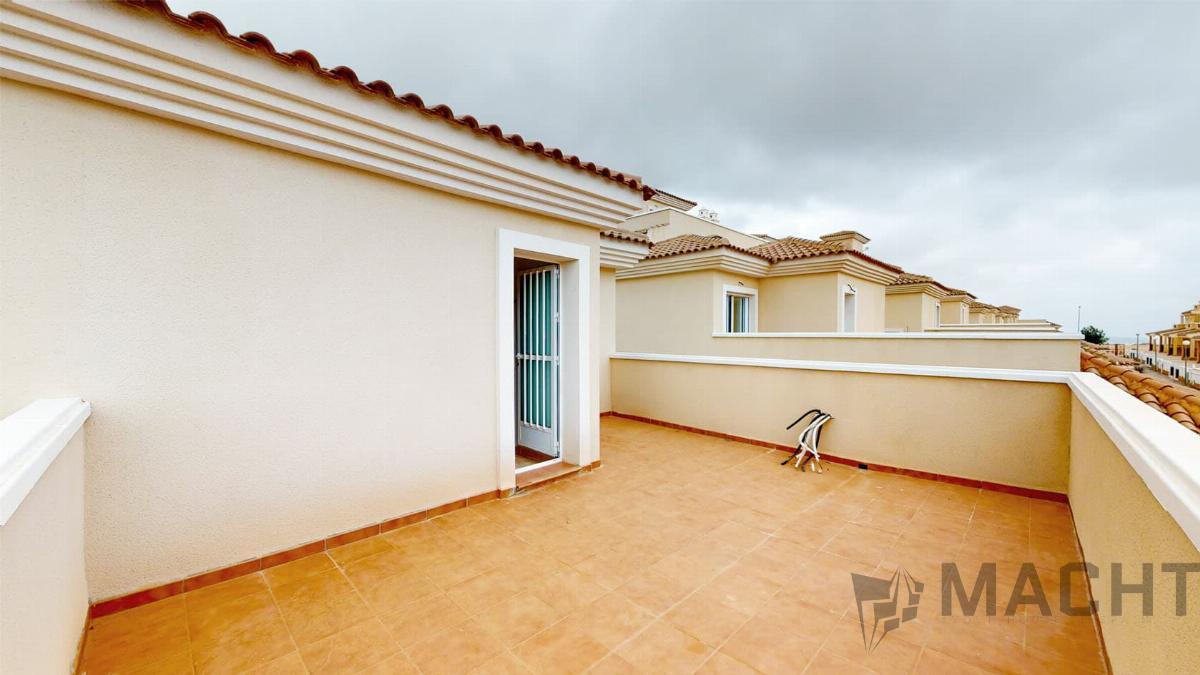 Venta de villa en San Miguel de Salinas