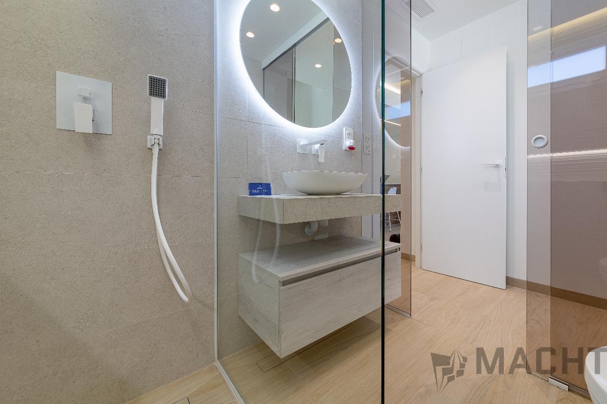 For sale of apartment in Guardamar del Segura