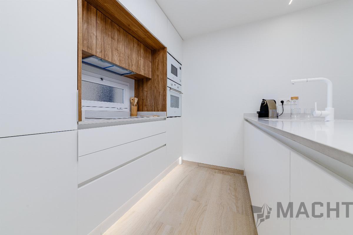 For sale of apartment in Guardamar del Segura