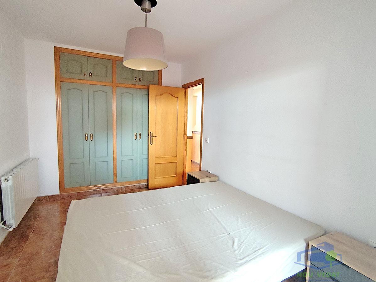 For rent of flat in Monserrat