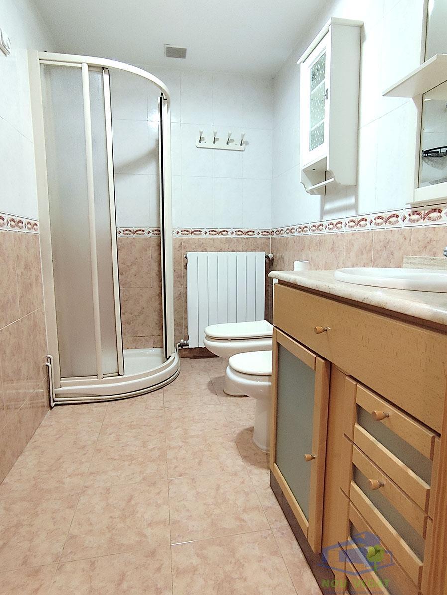 For rent of flat in Monserrat