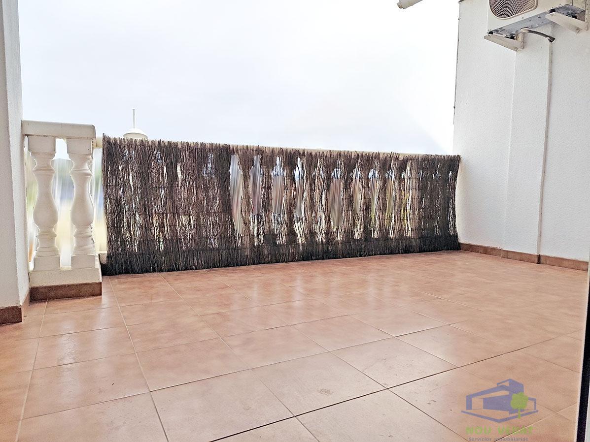 For rent of flat in Monserrat