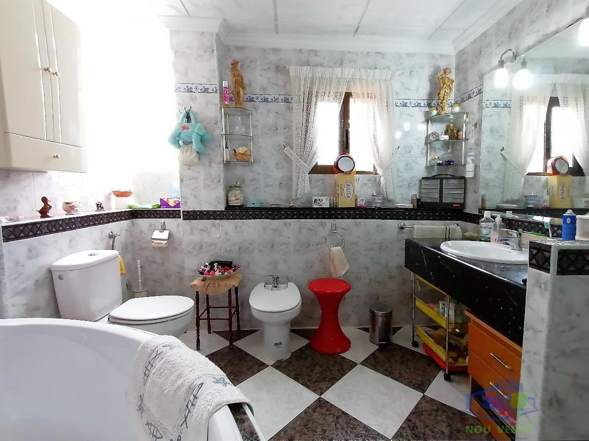 For sale of house in Monserrat