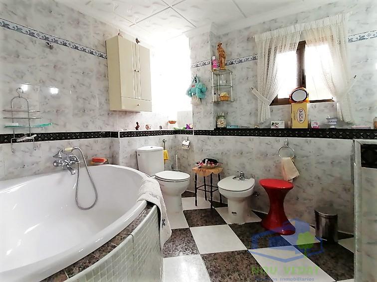 For sale of house in Monserrat