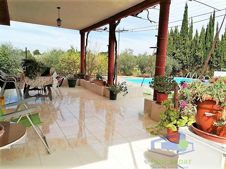 For sale of house in Monserrat