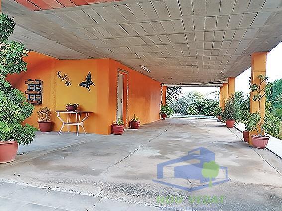 For sale of chalet in Monserrat
