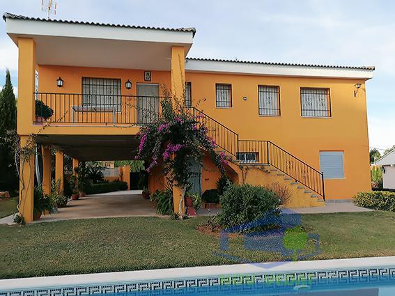 For sale of chalet in Monserrat