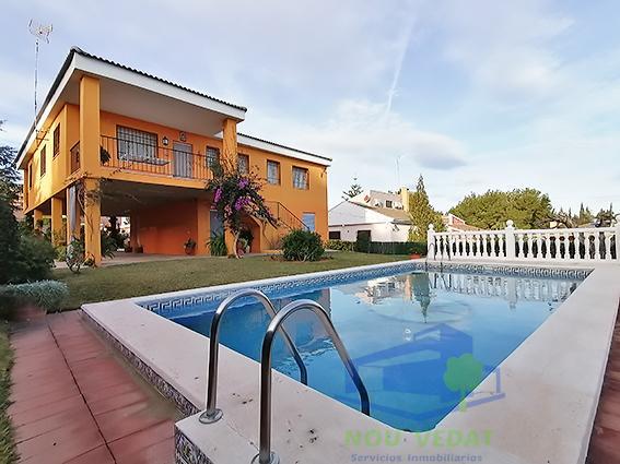 Venta de chalet en Monserrat