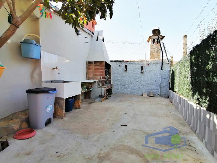 For sale of chalet in Monserrat