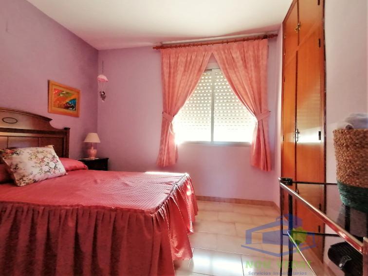 For sale of chalet in Monserrat