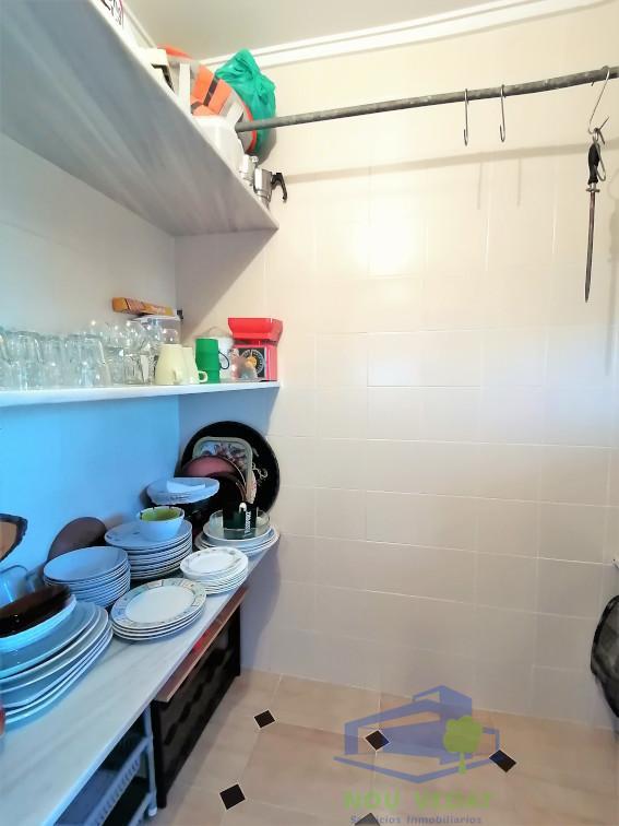 For sale of chalet in Monserrat