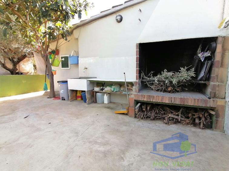 For sale of chalet in Monserrat