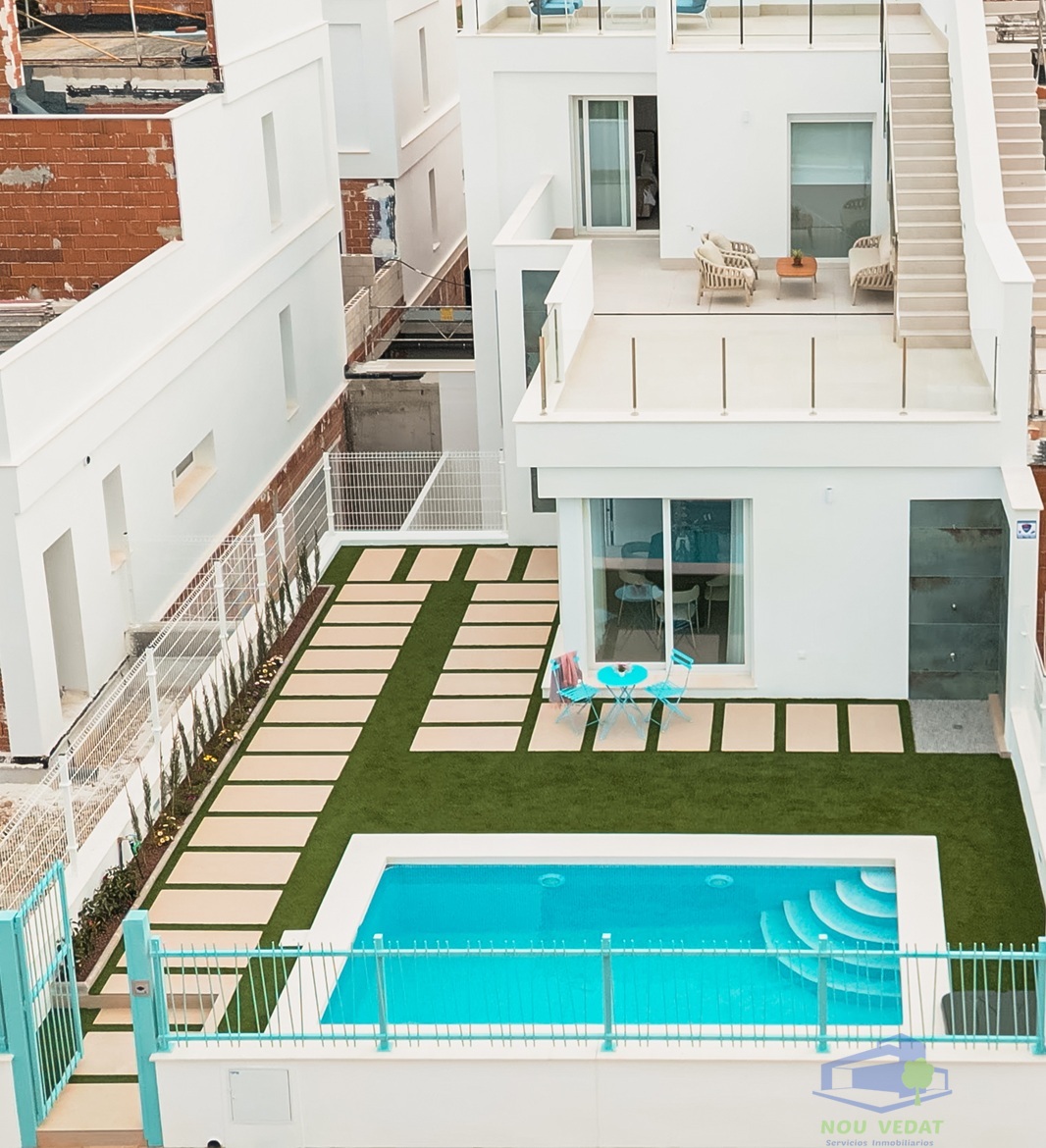 Venta de casa en Los Alcázares